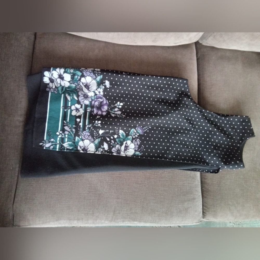 Ricki's Black Floral Split Back Tunic Top XL - Picture 7 of 7